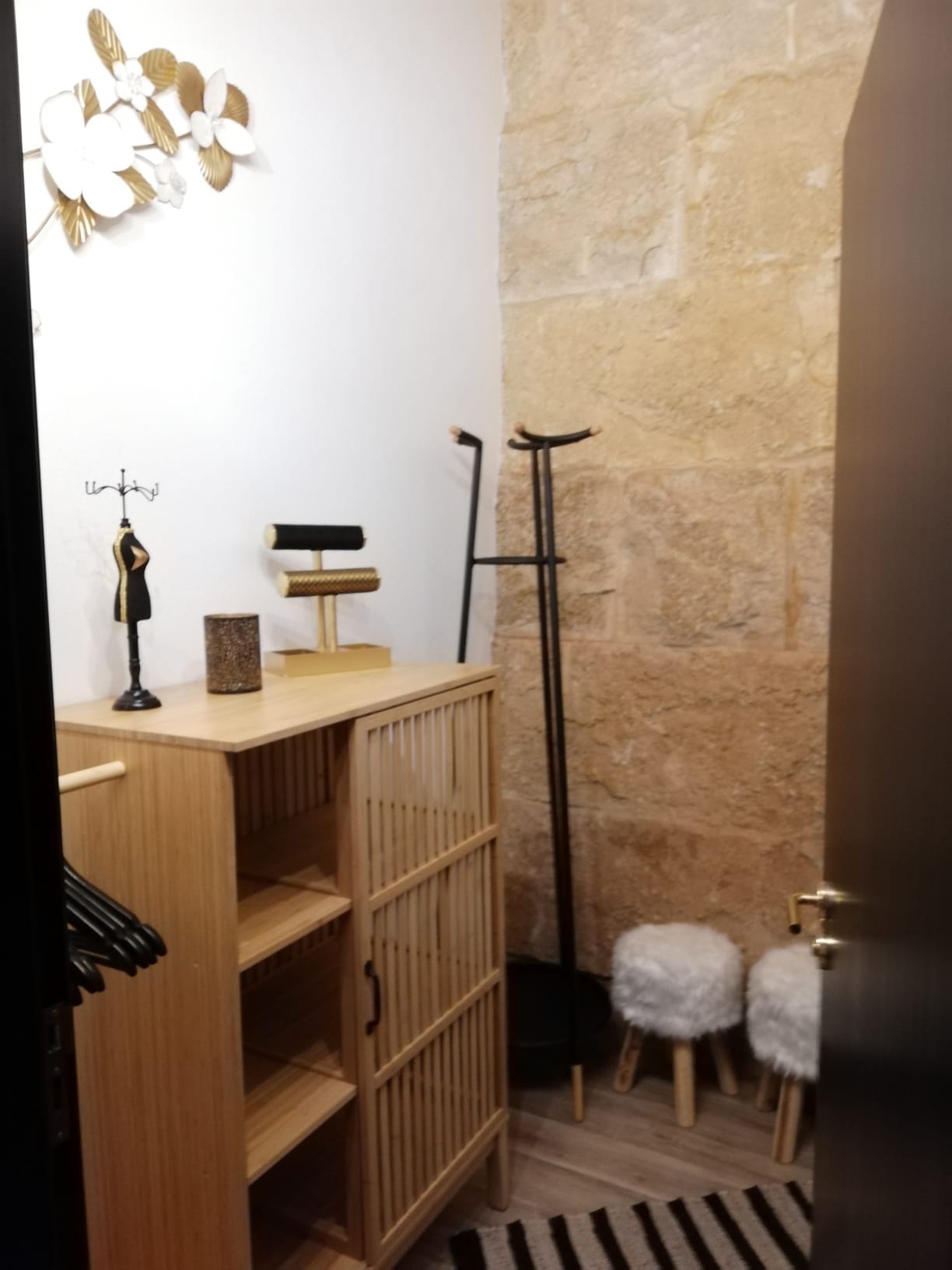 Studio dressing area